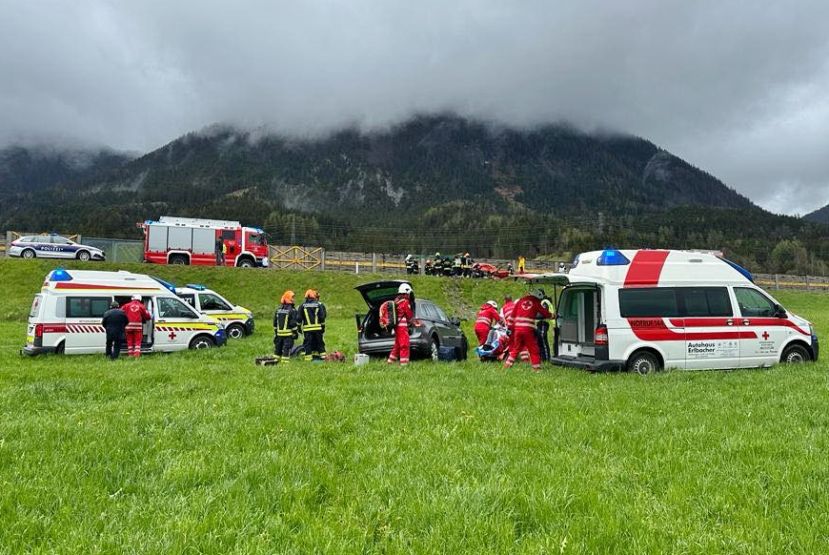Tödlicher Verkehrsunfall auf der B320