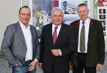 Landesparteiobmann Schützenhöfer auf Bezirkstour