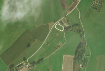 Kollision zwischen Pkw und Traktor