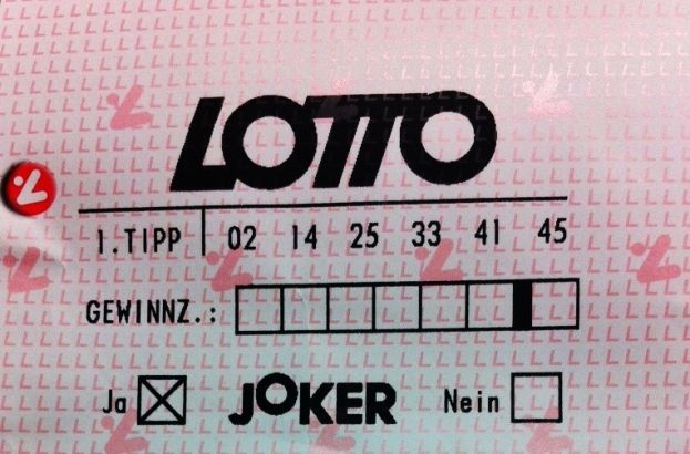 Auf Kosten des Chef Lotto gespielt