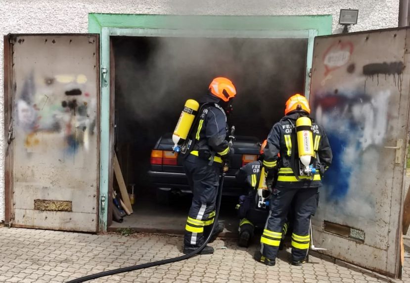 Garagenbrand im Gröbminger Ortszentrum