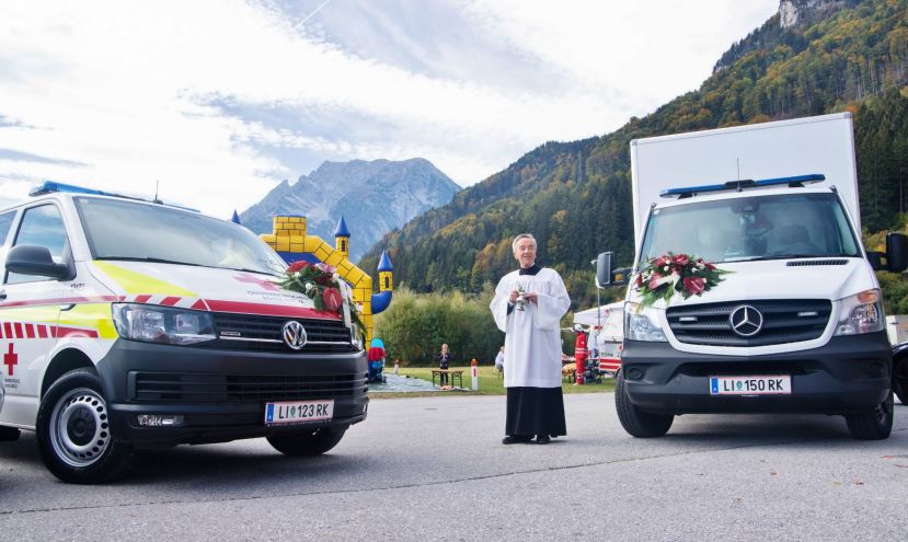 Sturmfest mit Segnung der neuen Fahrzeuge