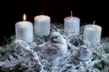 Advent, Advent, ein Lichtlein brennt