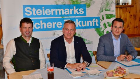 Bezirksparteiobmann LAbg. Albert Royer, Landesparteiobmann LAbg. Mario Kunasek und Landesparteisekretär LAbg. Mag. Stefan Hermann