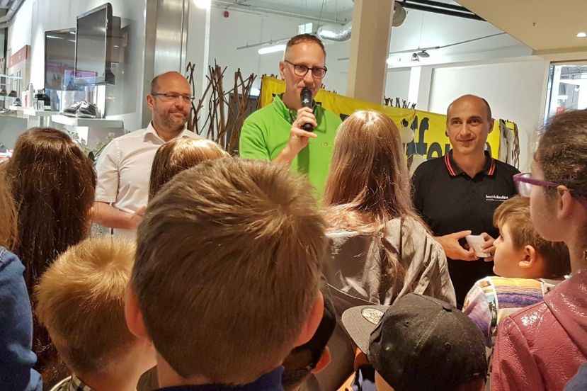Vizebürgermeister Egon Gojer mit Team