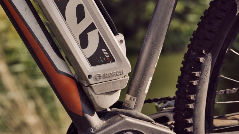 E-Bikerin auf der L740 verletzt