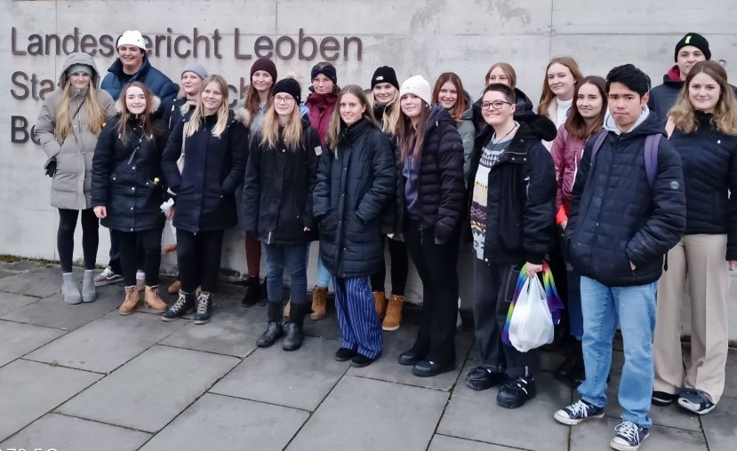 Mit Spannung erwarteten die Maturant:innen der HLWplus Bad Aussee die Prozesse