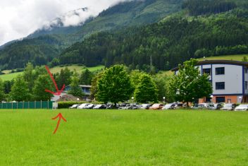 Bereich neben Bildungszentrum (Caritasschule)
