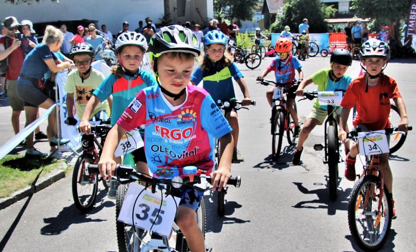 Radsportfest am Fuße des Grimming