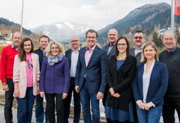 Dr. Oliver Wieser(Bildmitte) mit SPÖ Bezirk Liezen Team