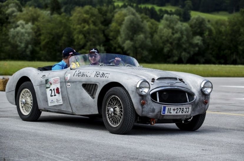 Aigner/Knobloch gewinnen die Racecar