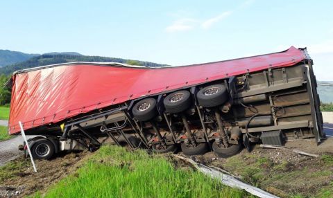 Verkehrsunfall auf der A9