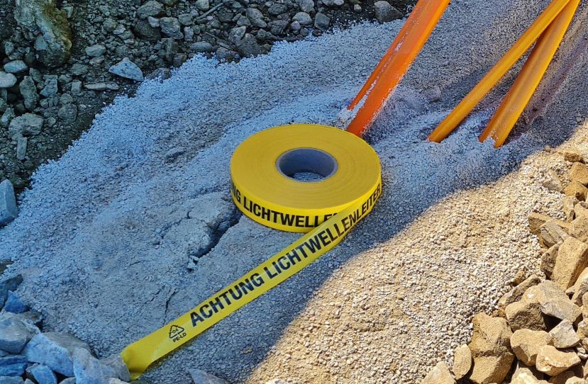 Mitverlegung des Glasfaserkabel in Tachenberg