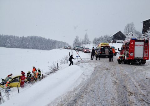 Verkehrsunfall auf der B146
