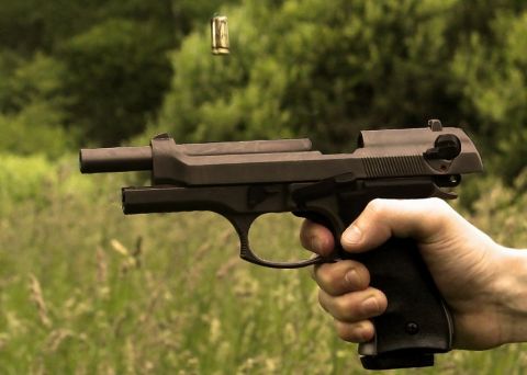 Waffen- Unfall nach Schießübung