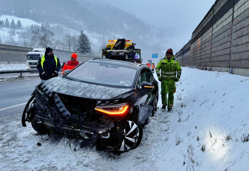 Winterchaos auf der Autobahn
