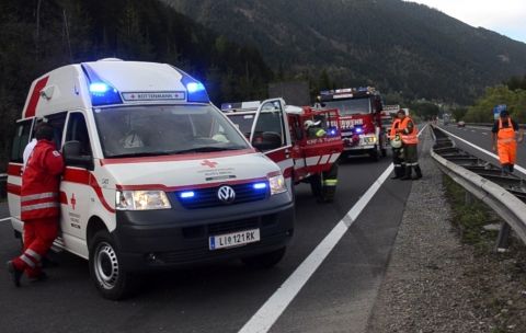 Verkehrsunfall      auf der A9