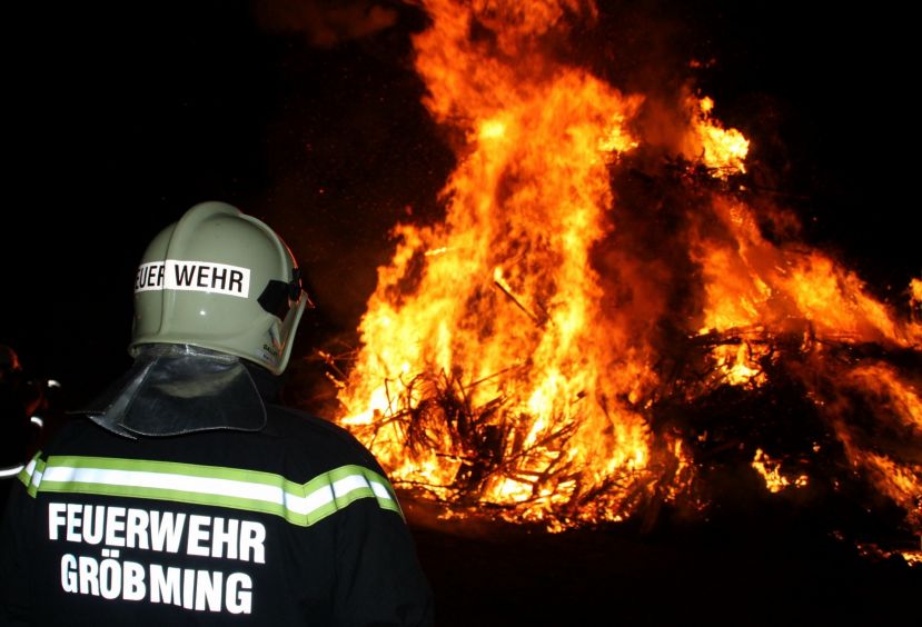 Zahlreiche Brandeinsätze vor Ostern