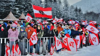 Die Polizei steht für den Skiflug Weltcup bereit