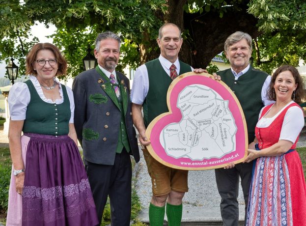 Brigitte Schierhuber, Obmann-Stv. Bgm. Thomas Schönauer (Bad Aussee), Obmann Bgm. Herbert Gugganig (Irdning-Donnersbachtal), Obmann-Stv. Bgm. Fritz Zefferer (Mitterberg-St. Martin) und Geschäftsführerin Barbara Schiefer