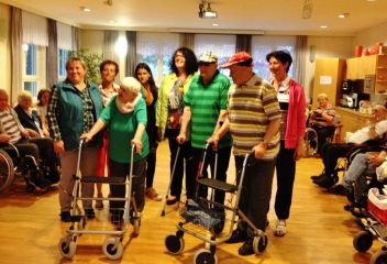 Modenschau im Pflegeheim