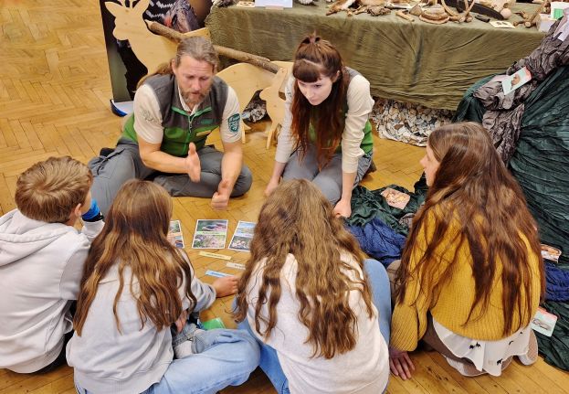 Volksschulkinder tauchen in die Berufswelt ein