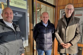 Raimund Sulzbacher(ÖVP), Michael Bauhofer(Knauf) und Egon Gojer(ÖVP)