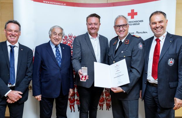 Mag. Michael Opriesnig, Univ. Prof. DDr. Gerald Schöpfer, Mario Lindner, Mag. Gerry Fotik und DI Peter Kaiser
