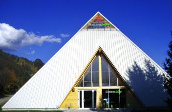 American Sale in der Pyramide