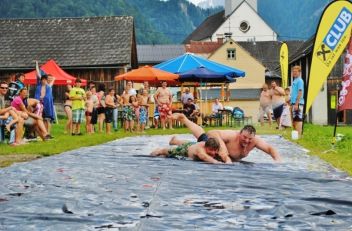 Soap-Slide Contest Weng