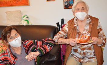Frau Weitgasser feiert ihren 99. Geburtstag