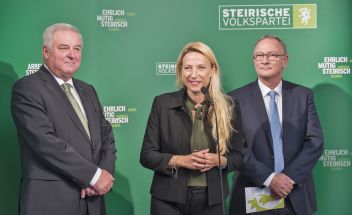LH Hermann Schützenhöfer, Juliane Bogner-Strauß und LAbg. Detlev Eisel-Eiselsberg