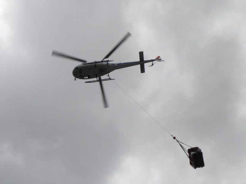 Reiter lässt den Kessel fliegen