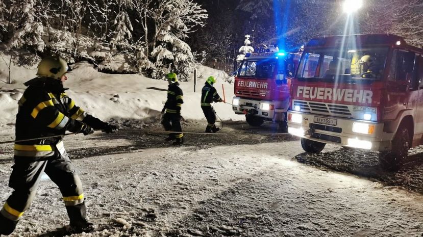 Zahlreiche Einsätze für Feuerwehren im Bezirk