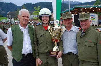 Nassbewerb und Dorffest in Neuhofen