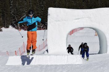 Auf den Funslopes kommen alle Alters- und Könnerstufen zum vielfältigen Spaß abseits der Piste.