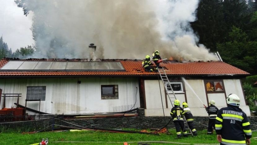 Gebäudebrand in Dietmannsdorf