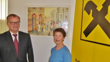Dir. Manfred Kirchsteiger mit der Künstlerin