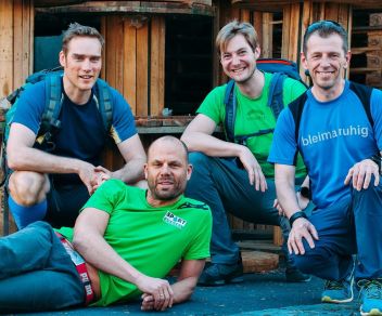 Paul Sommersguter, Michael Großschädl, Martin Kosch und vorne liegend Andi Peichl