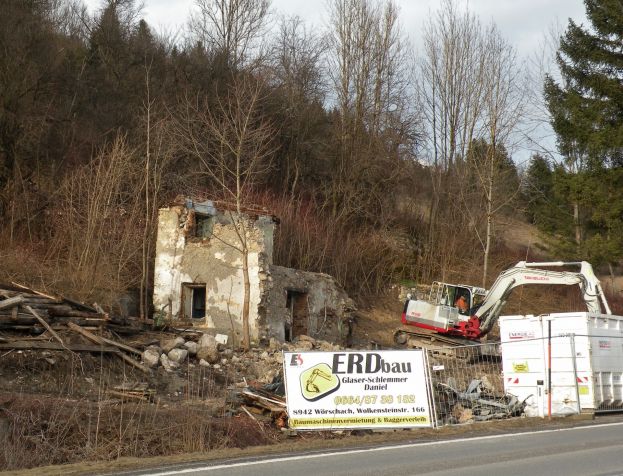 Hinterholz 8 – bald dem Erdboden gleichgemacht