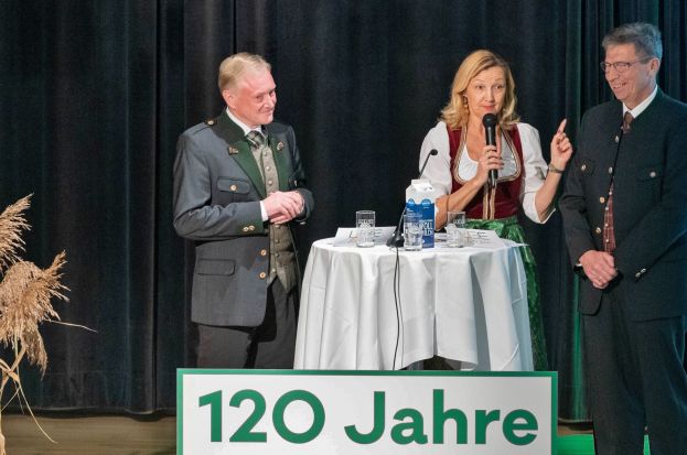 Vorstandsvorsitzenden Dir. Ing. Mag. Markus Gerharter und Aufsichtsratsvorsitzenden Andreas Radlingmaier