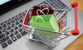 CYBERCRIME-FALLE ONLINE-SHOPPING
