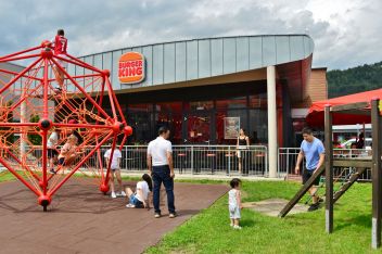 Das neue Klettergerüst bei Burger King Liezen