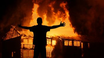 Brandstifter aus dem Bezirk festgenommen