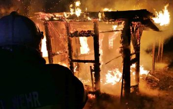 Hüttenbrand im Ortsteil Bach