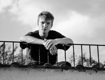 Felix Kramer der junge Liedermacher