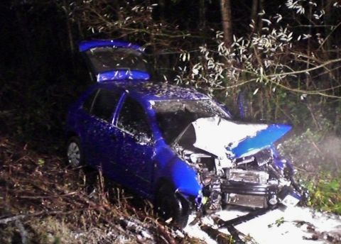 Verkehrsunfall mit Fahrzeugbrand auf der B320