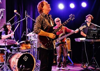 Carl Verheyen rockt im Hotel