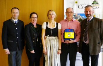 Direktor Johannes Lackner (Spa Hotel Restaurant Erzherzog Johann), Silvia Rastl (Kur- und Congresshaus Bad Aussee und Stadtmarketing Bad Aussee), Heike und Wilfried Temmel (Café Konditorei Lewandofsky Temmel) sowie Bürgermeister Franz Frosch (Stadtgemeinde Bad Aussee