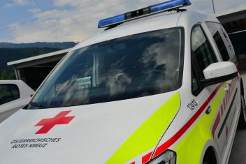 Zwei Männer bei Skiunfall verletzt